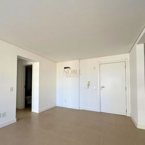 Apartamento com 78m², 2 dormitórios, 1 suíte, 1 vaga no San Pietro em Torres para Comprar