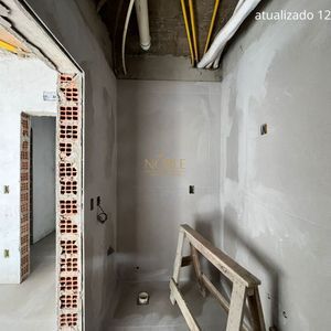 Apartamento com 165m², 3 dormitórios, 3 suítes, 3 vagas no Vanguard em Torres para Comprar