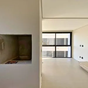 Apartamento com 33m², 1 dormitório, 1 vaga no Majestic Residencial em Torres para Comprar