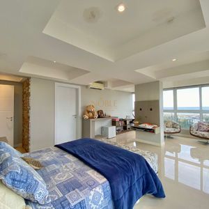 Cobertura com 380m², 5 dormitórios, 3 suítes, 3 vagas no Firenze em Torres para Comprar