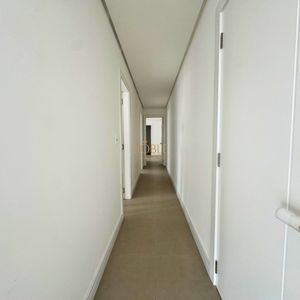 Apartamento com 117m², 3 dormitórios, 3 suítes, 2 vagas no Freedom em Torres para Comprar