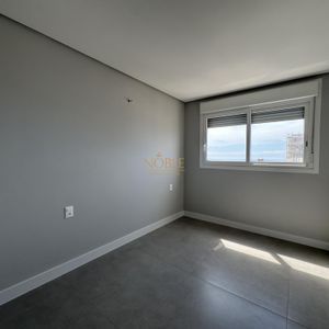 Apartamento com 90m², 2 dormitórios, 2 suítes, 2 vagas no Maui Residencial em Torres para Comprar