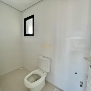 Apartamento com 79m², 2 dormitórios, 1 suíte, 1 vaga no Vesta em Torres para Comprar