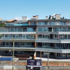 Apartamento com 291m², 4 dormitórios, 4 suítes, 4 vagas no Solos em Torres para Comprar