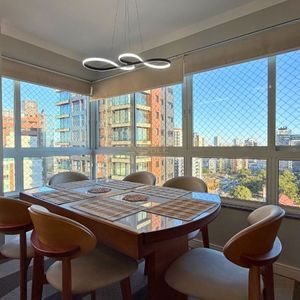 Apartamento com 70m², 2 dormitórios, 1 suíte, 1 vaga no Monet em Torres para Comprar