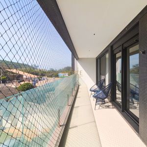 Apartamento com 82m², 2 dormitórios, 1 suíte, 1 vaga no Essenza em Torres para Comprar