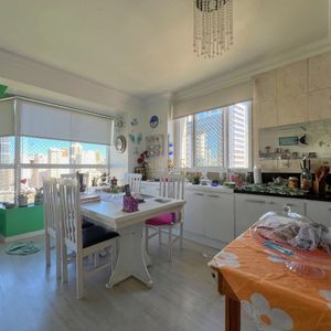 Cobertura com 198m², 3 dormitórios, 1 suíte, 2 vagas no Solar da Praça em Torres para Comprar