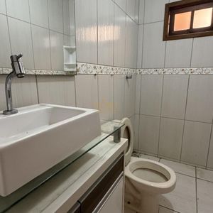 Casa com 100m², 2 dormitórios, 1 suíte no bairro Vila São João em Torres para Comprar