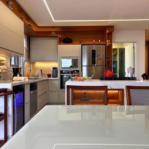 Apartamento com 155m², 3 dormitórios, 1 suíte, 2 vagas no Morada do Parque em Torres para Comprar