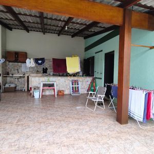 Casa, 6 dormitórios, 2 suítes, 3 vagas no bairro Getúlio Vargas em Torres para Comprar