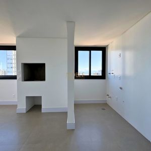 Apartamento com 78m², 2 dormitórios, 1 suíte, 1 vaga no Vista Mare em Torres para Comprar