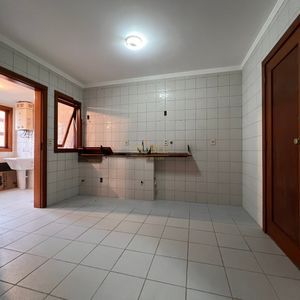 Apartamento com 137m², 3 dormitórios, 1 suíte, 1 vaga no Nouvelle Tour em Torres para Comprar