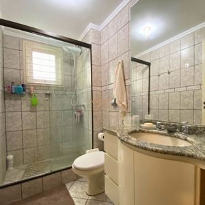 Apartamento com 146m², 4 dormitórios, 2 suítes, 2 vagas no Farol Da Praia em Torres para Comprar