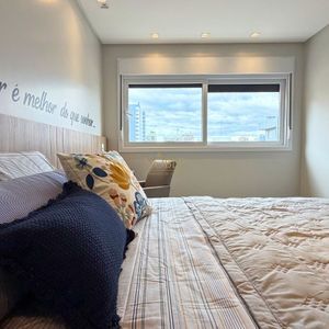 Apartamento com 52m², 1 dormitório, 1 suíte, 1 vaga no Punta Del Sole em Torres para Comprar