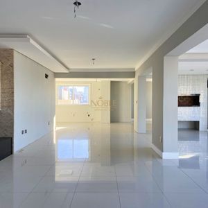 Apartamento com 232m², 4 dormitórios, 4 suítes, 2 vagas no Estevanell em Torres para Comprar