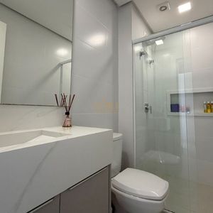 Apartamento com 68m², 2 dormitórios, 1 suíte, 2 vagas no Fratello em Torres para Comprar