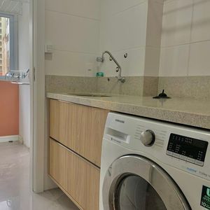 Apartamento com 109m², 3 dormitórios, 1 suíte, 2 vagas no San Pietro em Torres para Comprar