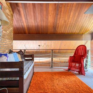 Casa, 4 dormitórios, 2 suítes, 3 vagas no bairro Praia Grande em Torres para Comprar