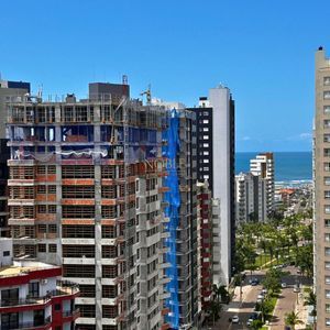 Apartamento com 277m², 4 dormitórios, 2 suítes, 2 vagas no Torre de La Cité em Torres para Comprar