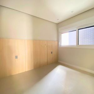 Apartamento com 106m², 3 dormitórios, 1 suíte, 2 vagas no Toronto em Torres para Comprar