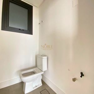 Apartamento com 138m², 3 dormitórios, 3 suítes, 3 vagas no Aura em Torres para Comprar