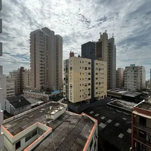 Apartamento com 77m², 2 dormitórios, 1 suíte, 1 vaga no Piazza em Torres para Comprar
