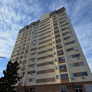Apartamento com 45m², 1 dormitório, 1 suíte, 1 vaga no Residencial Jardim Europa em Torres para Comprar