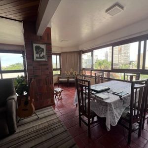 Apartamento com 116m², 3 dormitórios, 2 suítes, 1 vaga no La Tour em Torres para Comprar