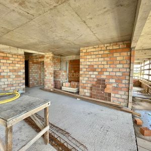 Apartamento com 111m², 3 dormitórios, 1 suíte, 1 vaga no Opportunity em Torres para Comprar