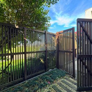 Casa de Condomínio com 280m², 4 dormitórios, 4 suítes, 4 vagas no Ocean Side em Torres para Comprar