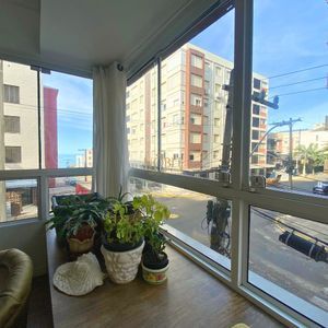 Apartamento com 91m², 2 dormitórios, 1 suíte no Torre de Prata em Torres para Comprar