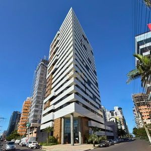 Apartamento com 85m², 2 dormitórios, 2 suítes, 1 vaga no Punta Del Sole em Torres para Comprar