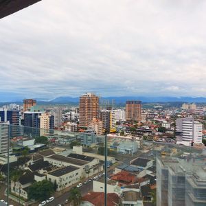 Apartamento com 88m², 2 dormitórios, 2 suítes, 2 vagas no Urban em Torres para Comprar