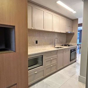 Apartamento com 91m², 3 dormitórios, 1 suíte, 1 vaga no Enseada em Torres para Comprar