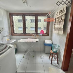 Apartamento com 130m², 3 dormitórios, 1 suíte, 1 vaga no Nouvelle Tour em Torres para Comprar