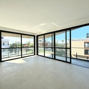 Apartamento com 99m², 2 dormitórios, 2 suítes, 2 vagas no Florença em Torres para Comprar