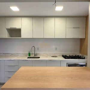 Apartamento, 2 dormitórios, 1 suíte, 1 vaga no Towers Trade Center em Torres para Comprar