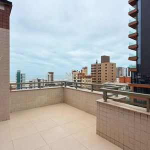 Cobertura com 198m², 3 dormitórios, 2 suítes, 2 vagas no Mar de Flores em Torres para Comprar