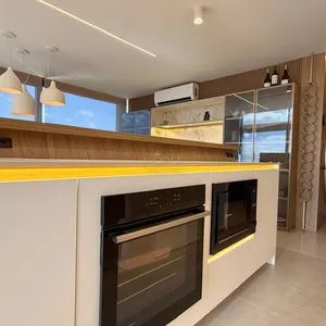 Apartamento com 140m², 3 dormitórios, 3 suítes, 2 vagas no Voga em Torres para Comprar