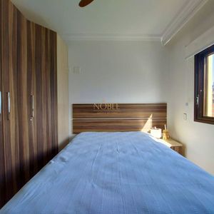 Apartamento com 131m², 3 dormitórios, 1 suíte, 2 vagas no Torre do Sol em Torres para Comprar