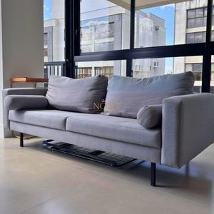 Apartamento com 64m², 2 dormitórios, 1 suíte, 1 vaga no Aston em Torres para Comprar