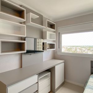 Apartamento com 124m², 3 dormitórios, 1 suíte, 1 vaga no Monte Olimpo em Torres para Comprar