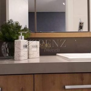 Apartamento com 216m², 4 dormitórios, 4 suítes, 4 vagas no Golden Tower em Torres para Comprar