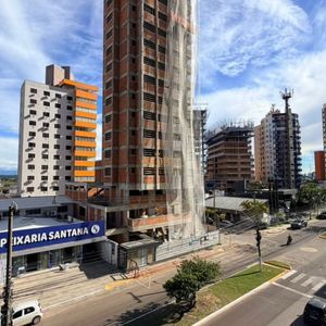 Apartamento com 76m², 2 dormitórios, 2 suítes, 1 vaga no Rosa dos Ventos em Torres para Comprar