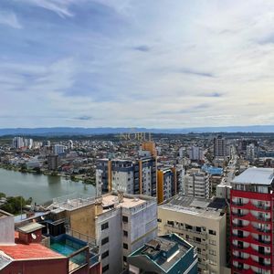 Apartamento com 120m², 3 dormitórios, 3 suítes, 2 vagas no La Vistara em Torres para Comprar