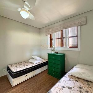 Casa de Condomínio com 280m², 4 dormitórios, 4 suítes, 4 vagas no Ocean Side em Torres para Comprar