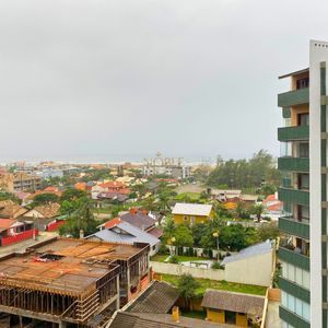 Apartamento com 140m², 3 dormitórios, 3 suítes, 2 vagas no Voga em Torres para Comprar