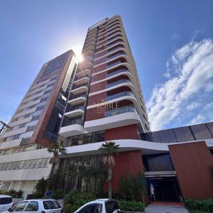 Apartamento com 91m², 2 dormitórios, 2 suítes, 2 vagas no Toronto em Torres para Comprar