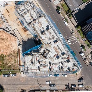 Apartamento com 53m², 1 dormitório, 1 suíte, 1 vaga no Punta Del Sole em Torres para Comprar