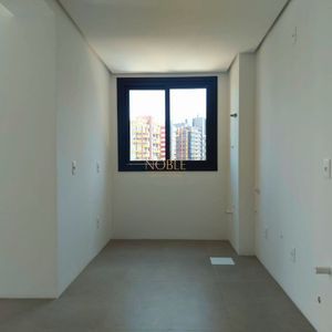 Apartamento com 97m², 2 dormitórios, 2 suítes, 1 vaga no Rosa dos Ventos em Torres para Comprar